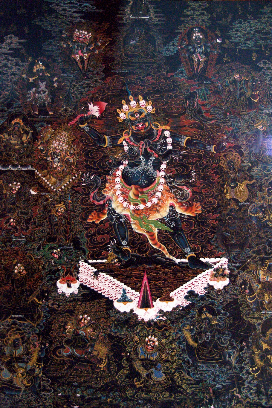 peinture de protection divinité féroce temple de Namdroling Lors de mes voyages en Inde