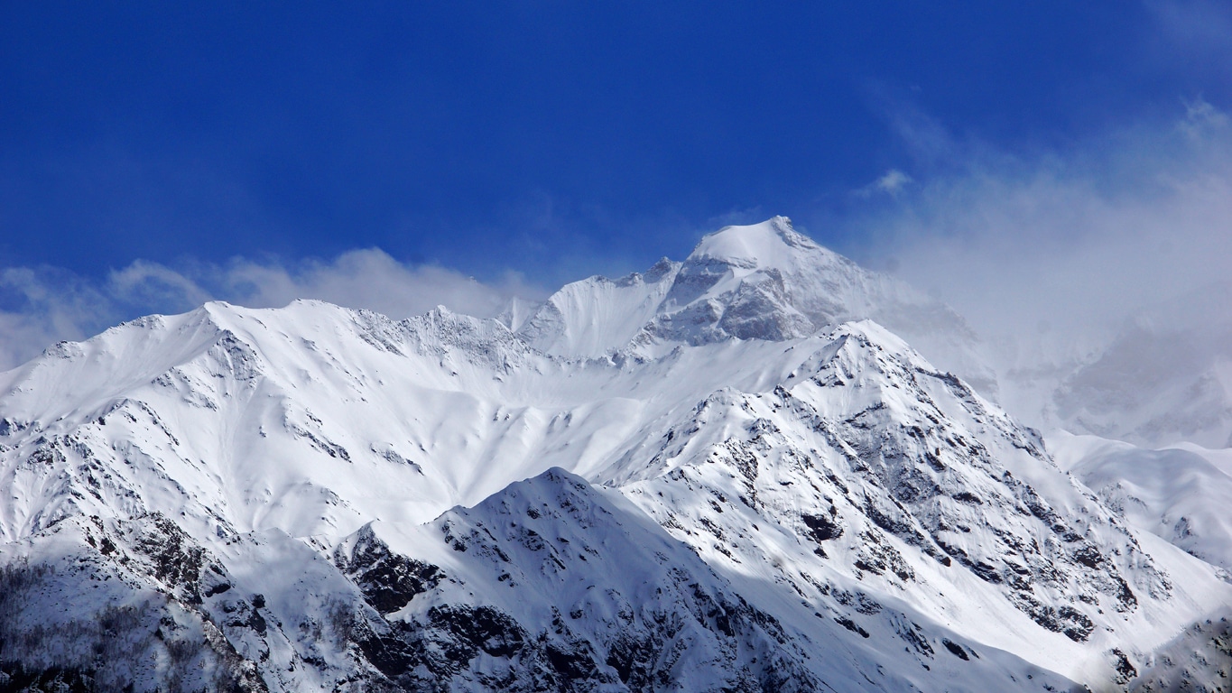 Les sommets enneigés à Sangla (Himachal Pradesh) (3)