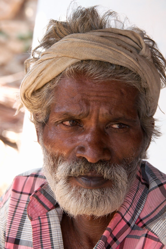 Un homme particulièrement photogénique - village près de Attapady Silent valley