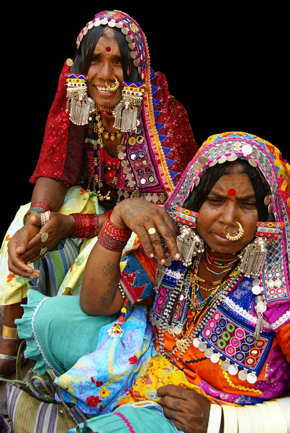 deux gitanes posent pour la photo à Bijapur