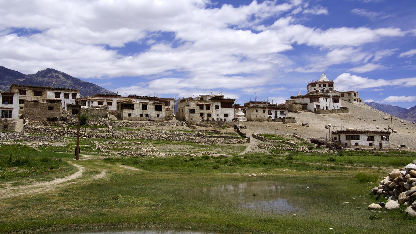 Le village de Pipiting Padum vu d'en bas Zanskar